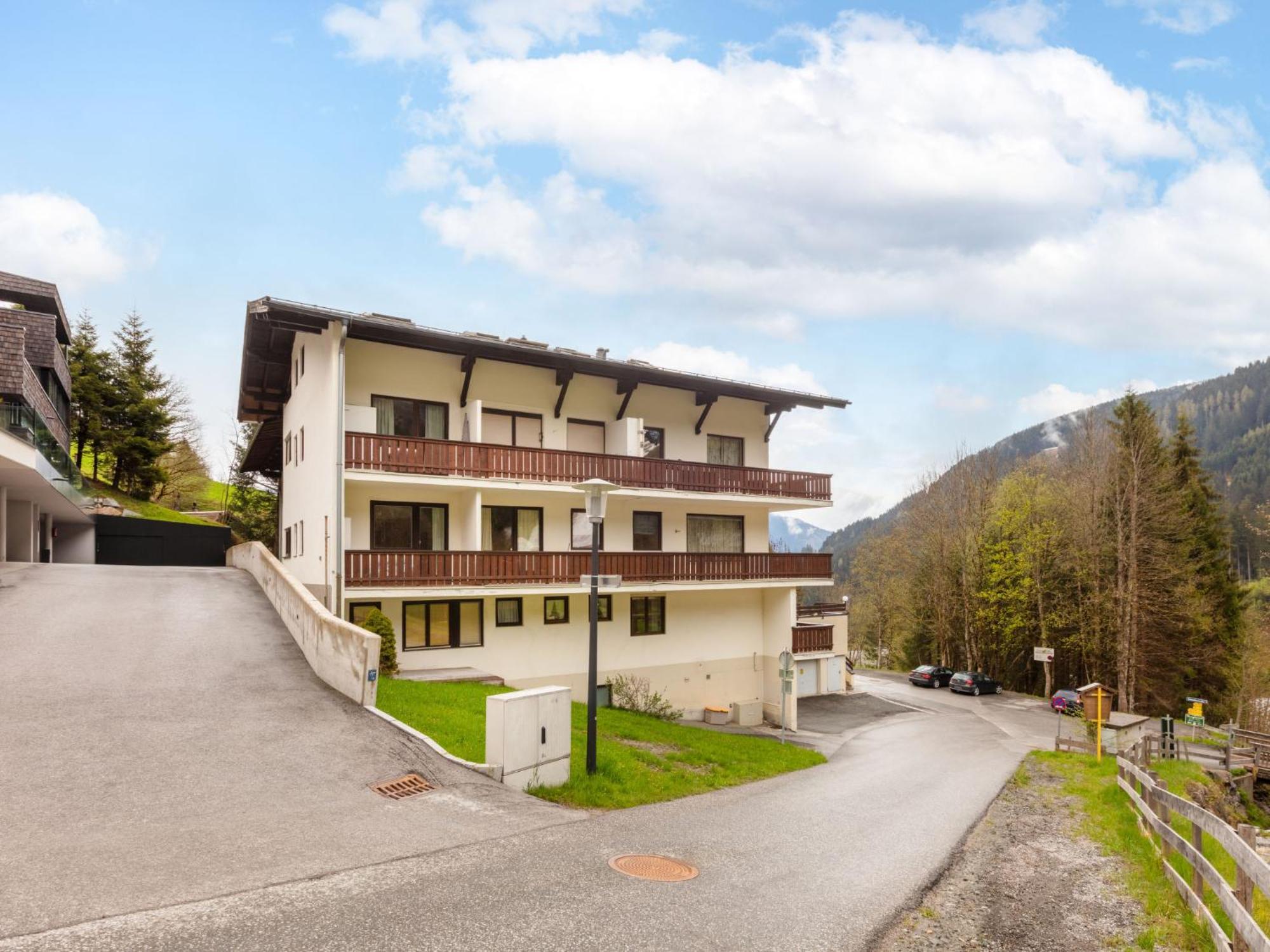 Apartment Holger By Interhome Zell am See Exteriör bild