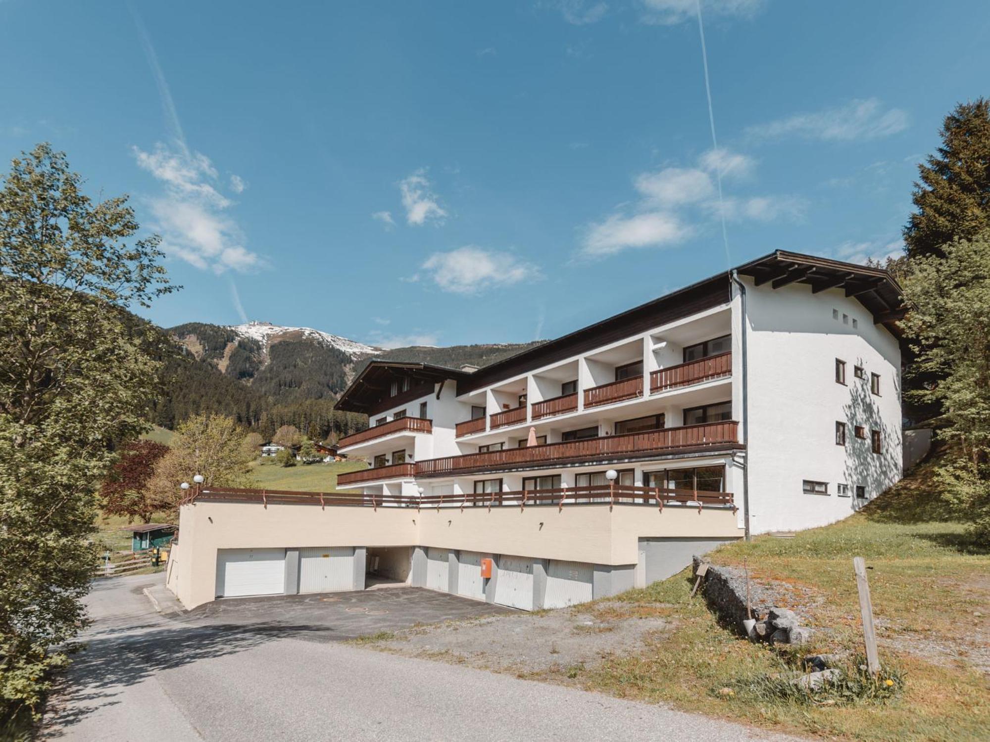 Apartment Holger By Interhome Zell am See Exteriör bild